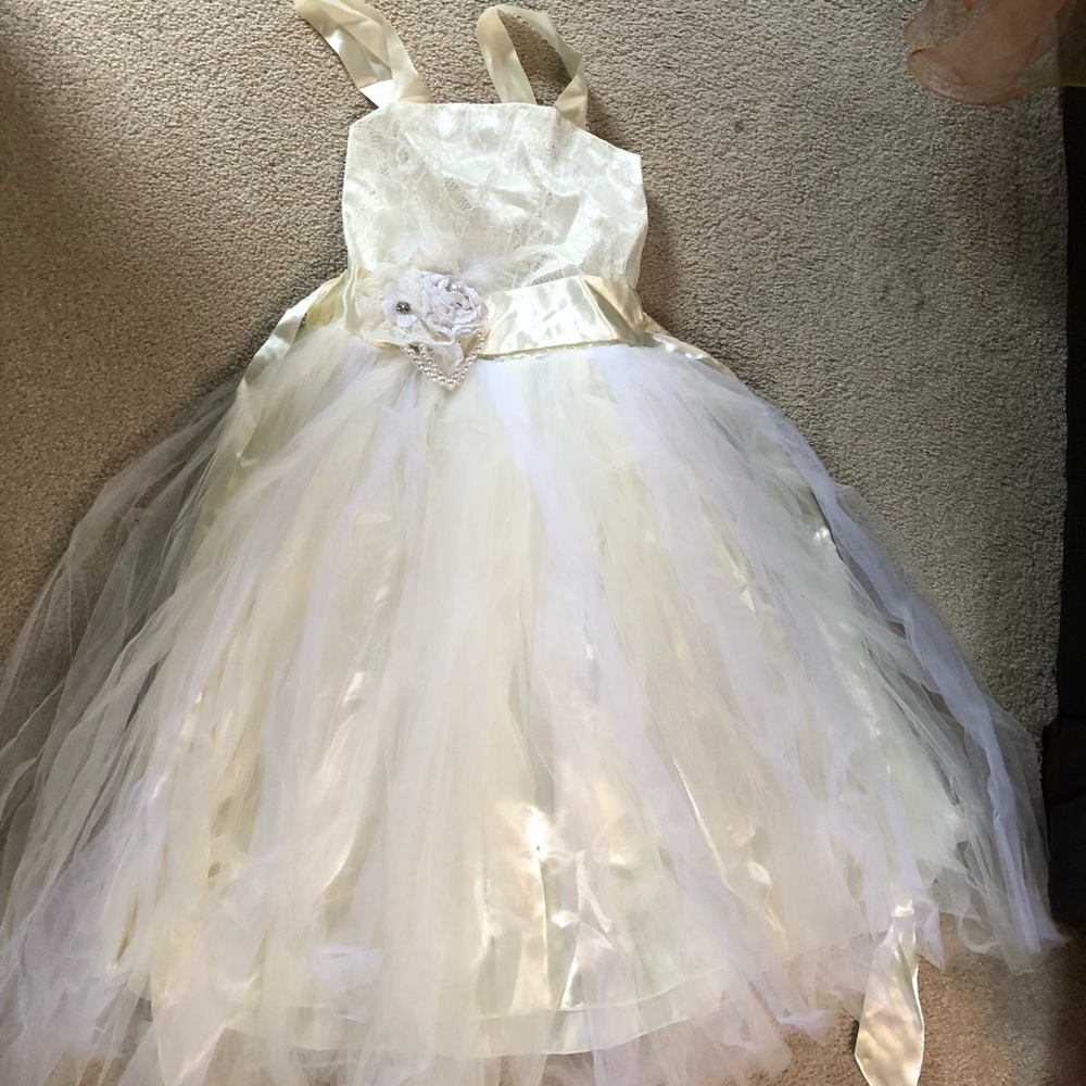 Girls dresses